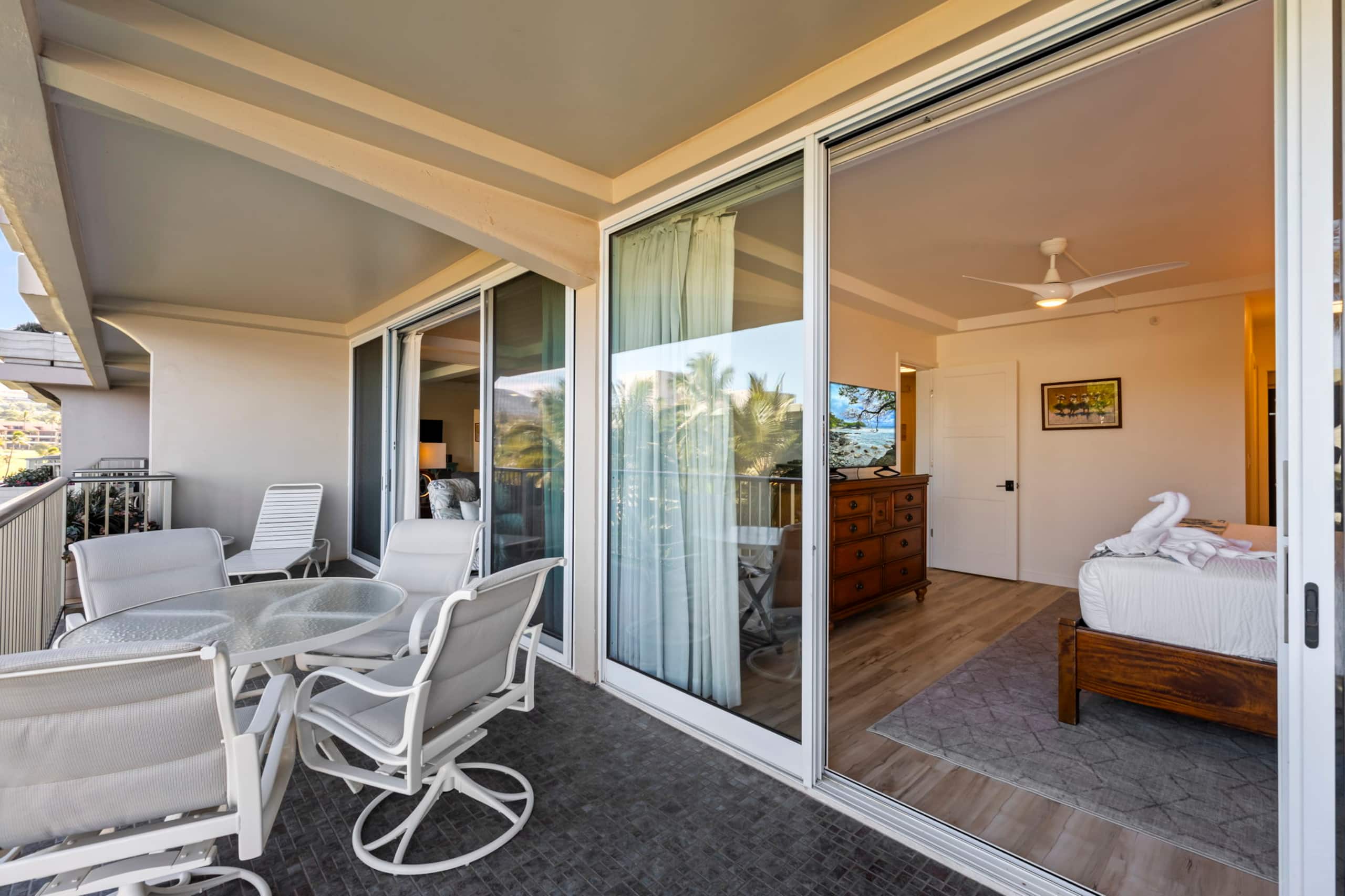 Condo in Lahaina · ★5.0 · 1 bedroom · 2 beds · 2 baths - Image 26