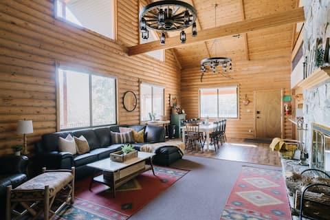 Popular Airbnb listing: Hideaway Mountain Haven in Midway