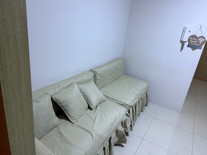 Grass Residences, Edsa Q.c. Near Sm & Trinoma Mall - Quezon City