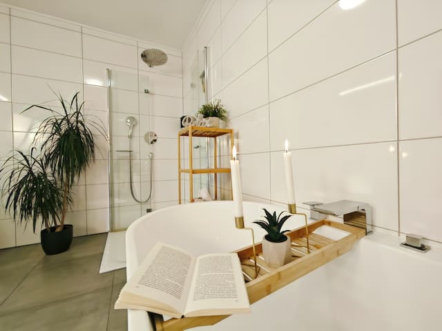 Lucky Moment Apartm. managed Airbnb listing 1