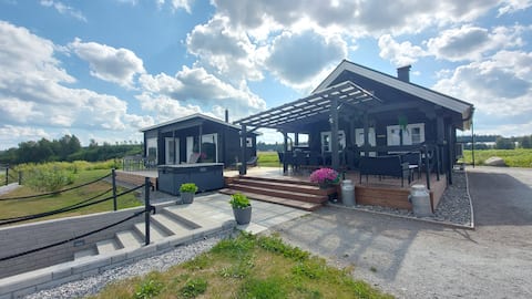 Villa Juurus log cabin