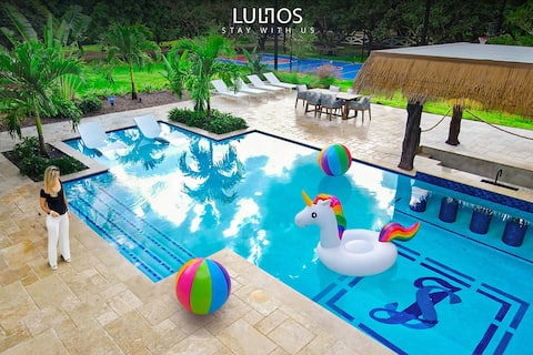 Luxury 7BR Villa/Heated Pool/Spa /Pickleball Ct