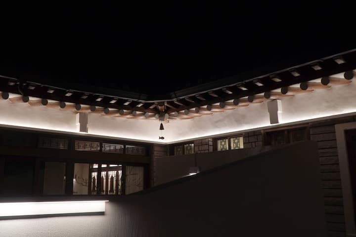 Private Hanok With Outdoor Bathtub, Yeowoo House - Gyeongju