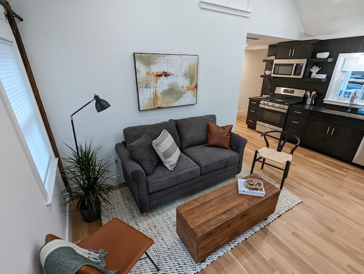 The Historic Bell House Hygge Retreat - Lawrence, MA