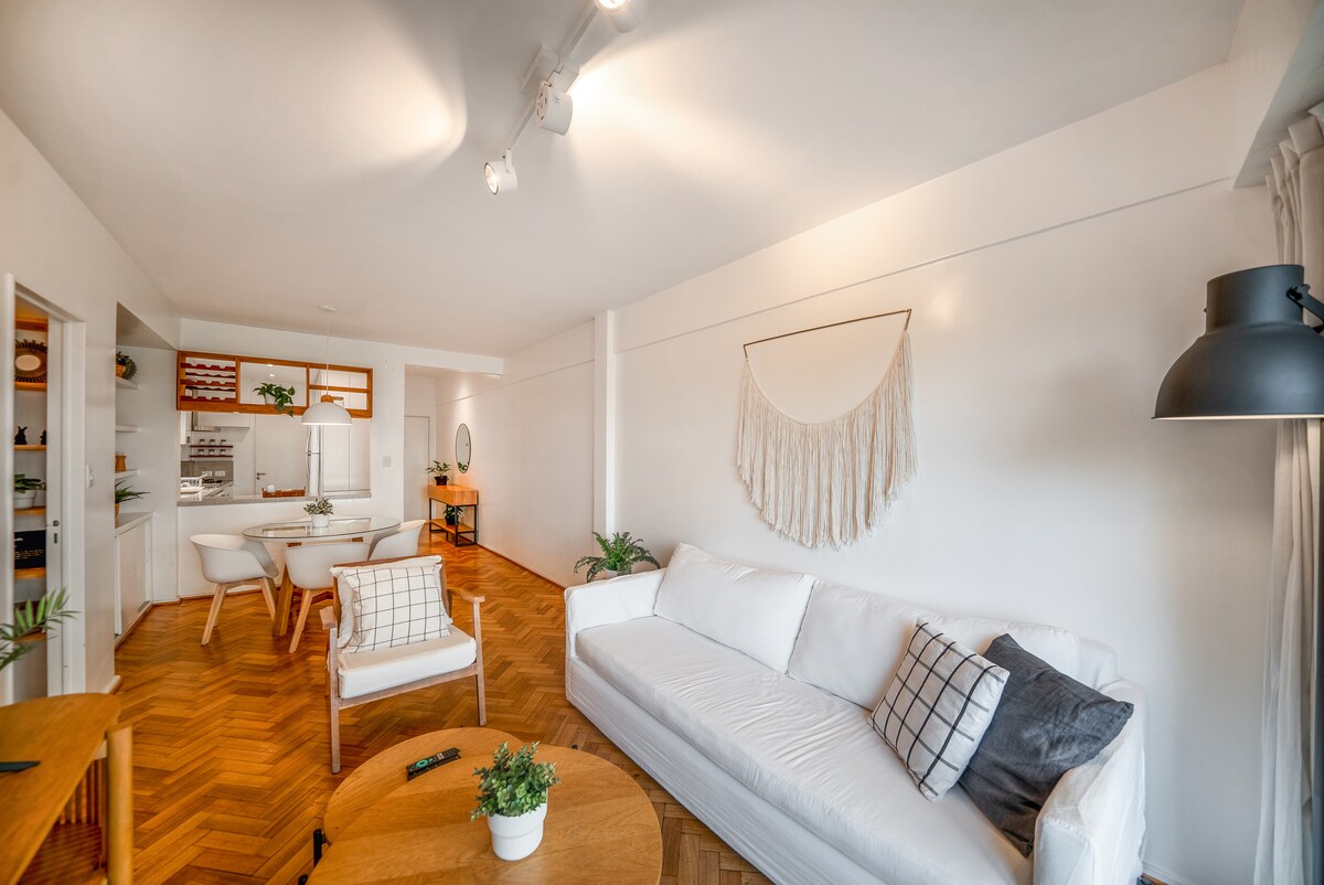 Apartamento de 2 dormitórios com terraço privativo em Recoleta