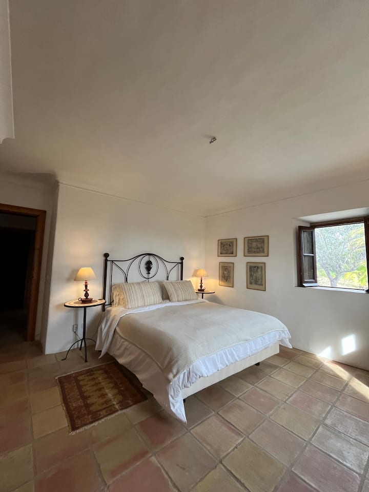 غرفة النوم 2