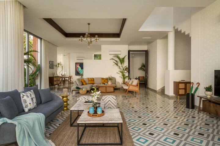 Living room image 1
