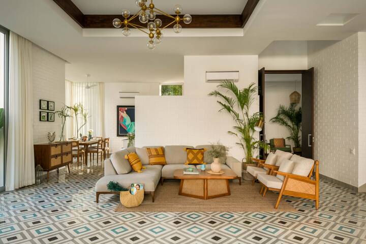 Living room image 5