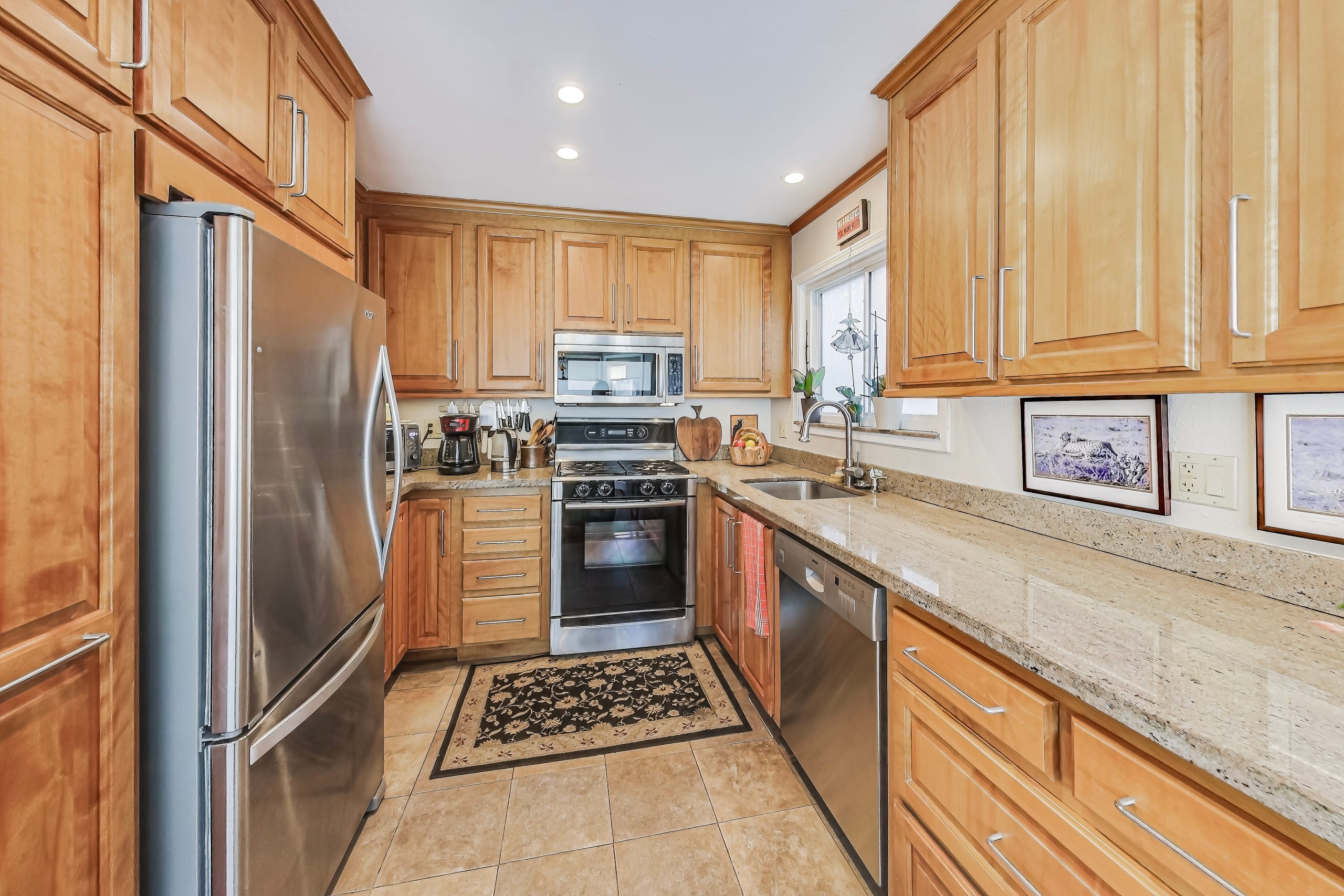 Condo in San Francisco · ★4.88 · 1 bedroom · 1 bed · 2 private baths - Image 6