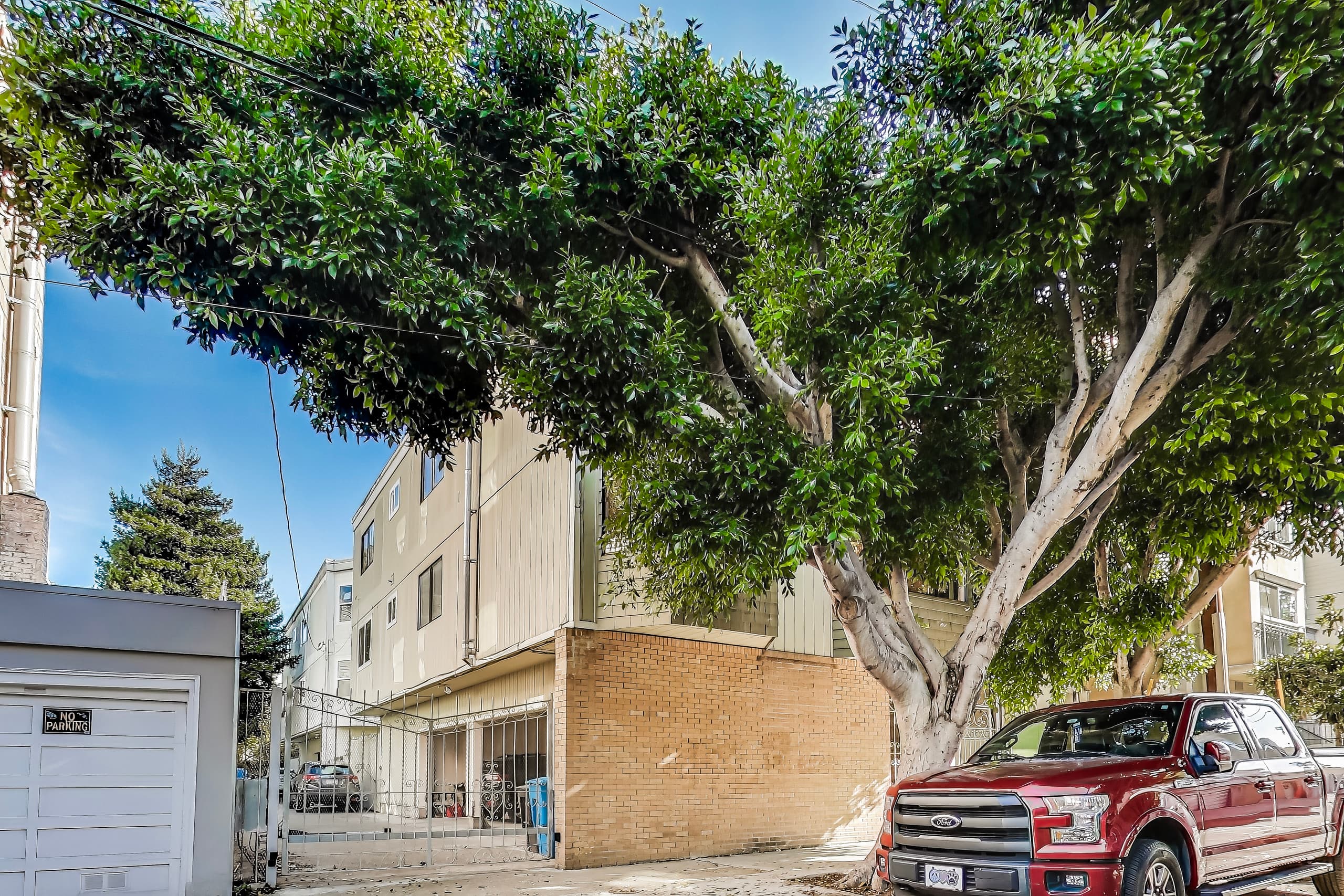 Condo in San Francisco · ★4.88 · 1 bedroom · 1 bed · 2 private baths - Image 20