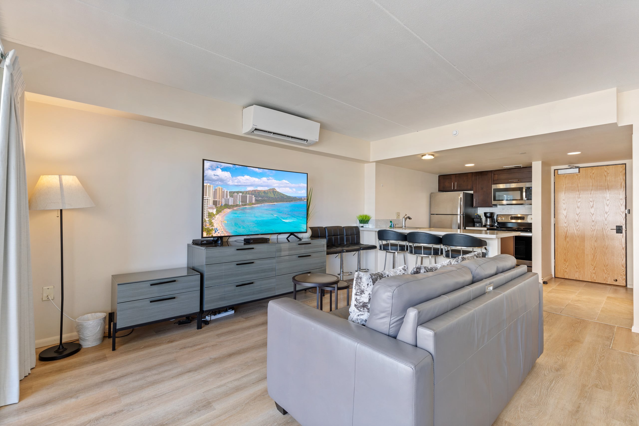 Hotel in Honolulu · ★4.8 · 1 bedroom · 3 beds · 1 private bath - Image 1