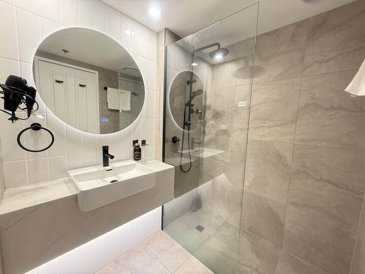 Surfers Paradise*high Floor, Level 20,hotel Room - サーファーズ・パラダイス