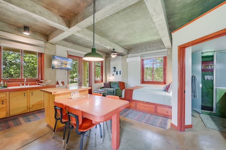 Studio @ Montesino Ranch With River Access & Pool! - Wimberley