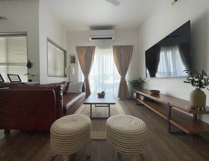 Living room image 2