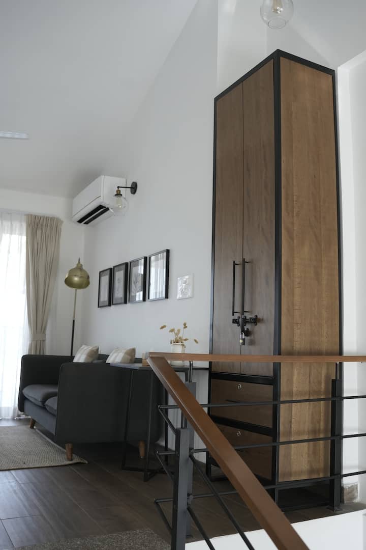 Living room image 9