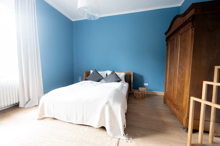 საძინებელი 1