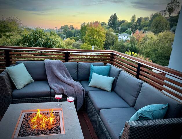 Lush Garden Hideaway & Pool – A Rare Pasadena Gem gallery image 3