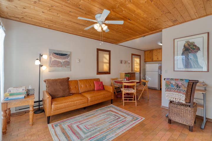 Historic District Casita With Free Museum Passes - Santa Fe, NM