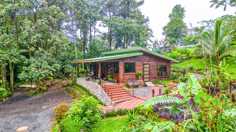 Rio Celeste. 5 mins to park.
 AC, WiFi & Breakfast