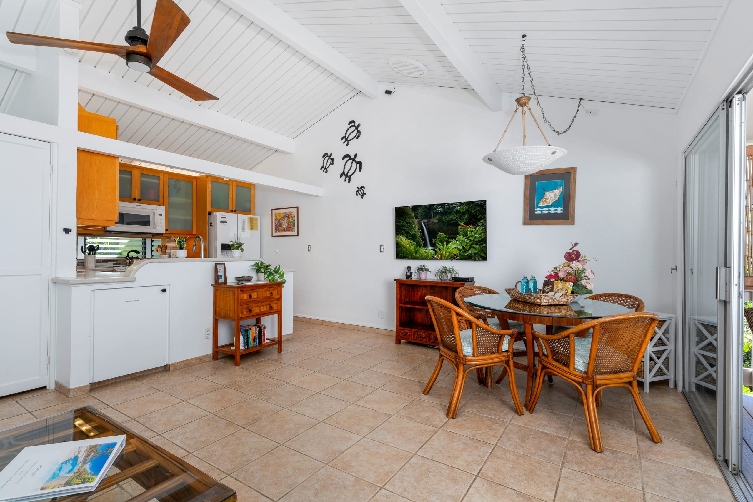 Townhouse in Kailua-Kona · ★4.86 · 1 bedroom · 2 beds · 1 bath - Image 5