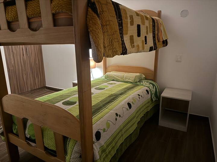 غرفة النوم 2