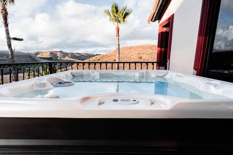 Beautiful House with Ocean and Mountain View