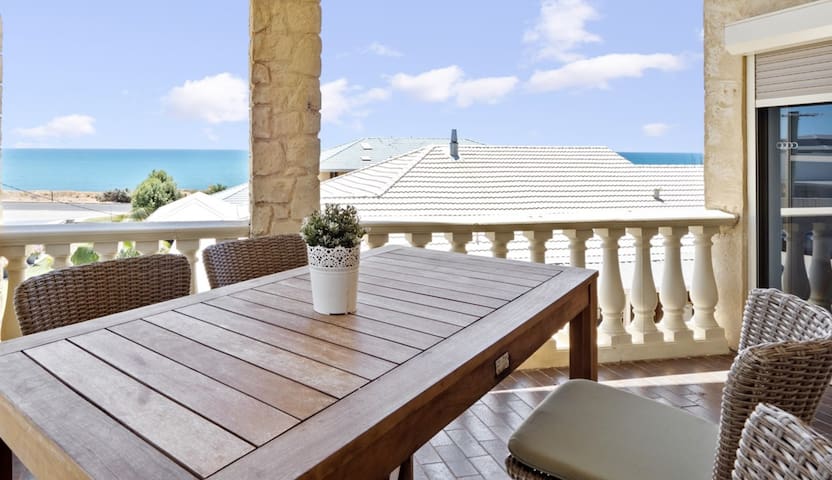 Family & Pets Oceanview Retreat – Beach Walks