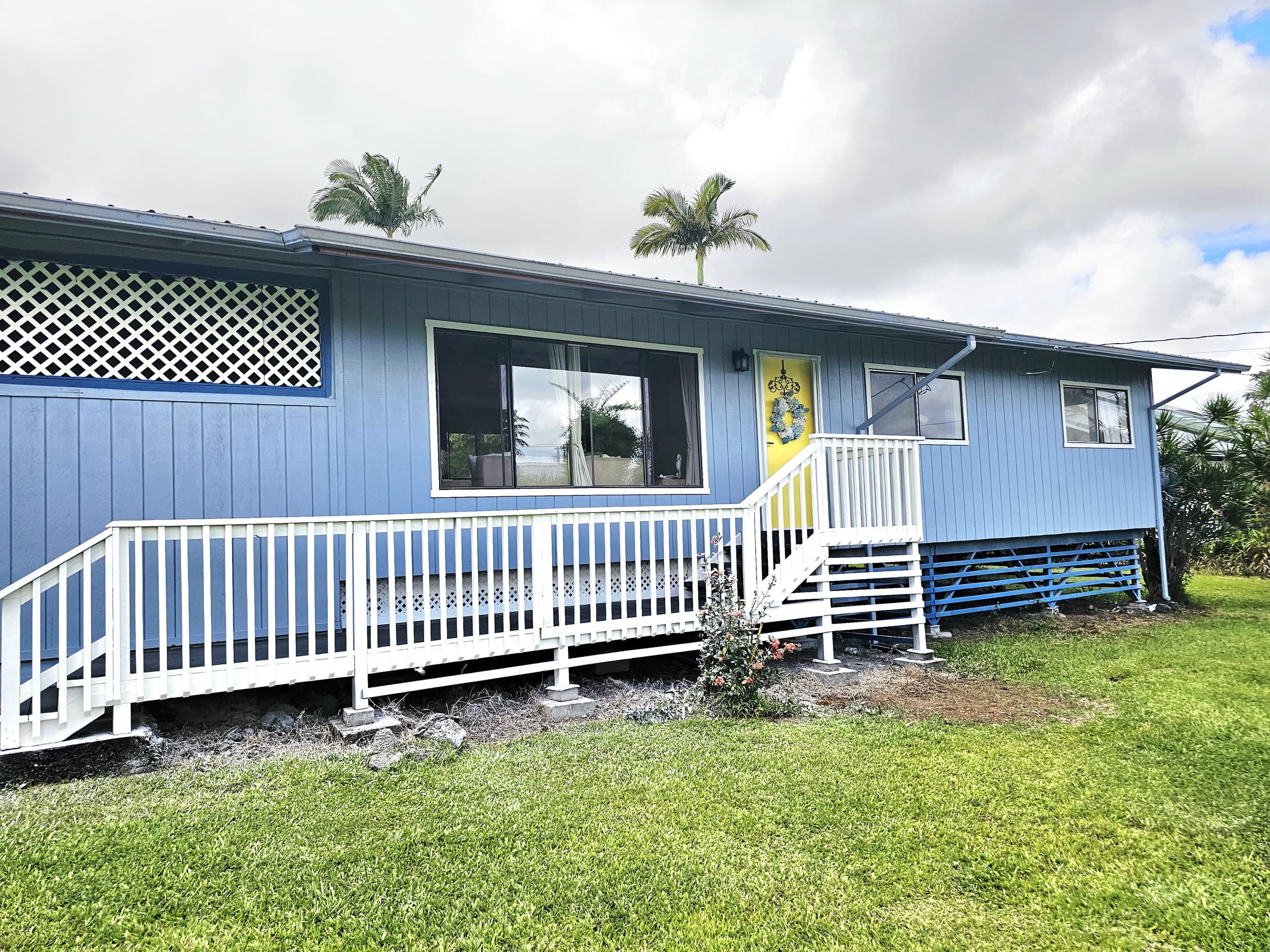 Home in Keaau · ★4.99 · 3 bedrooms · 5 beds · 2 shared baths - Image 20