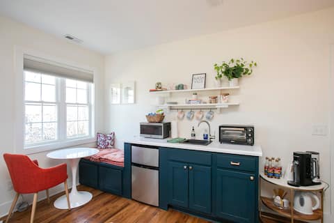 Popular Airbnb listing: Private, Charming Sylvan Park Guest Suite, Parking in West Nashville