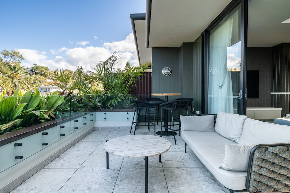 A Collaroy penthouse across from Long Reef Golf, Collaroy, New South Wales, Australia, photo 7 of 10