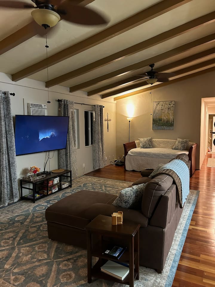 Отворете всекидневната стая във всекидневната