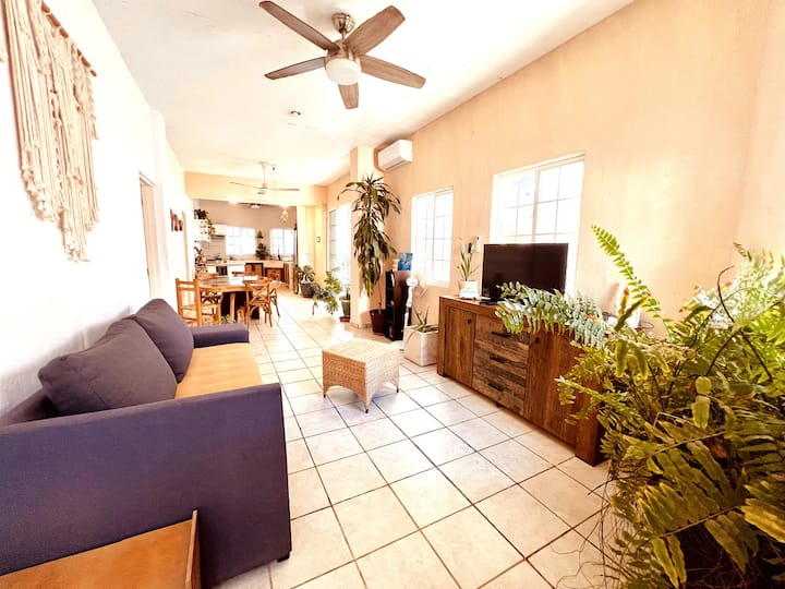 Beautiful Home With Pool, Only 20mts From The Sea - Lo de Marcos