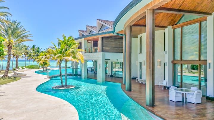Luxury Beachfront Escape - Blue Oasis - Punta Cana