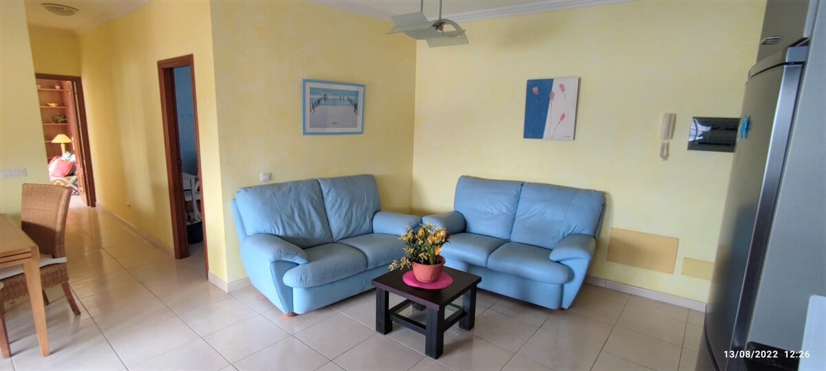 Airbnb con mejor rendimiento: Dream view to the sandy beach, large terrace,atico en Guía De Isora