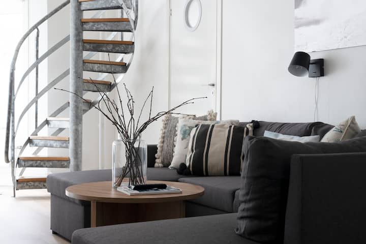 Two-story Family Flat, Steps From Slopes - Åre