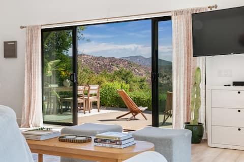 Quiet Topanga Guest Suite