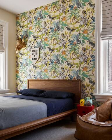 Art Lovers Sanctuary at Ossington Stn. gallery image 3