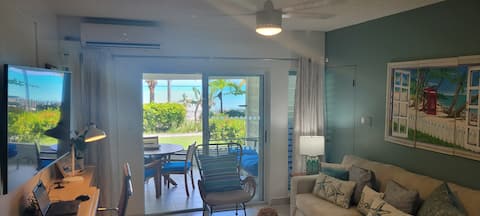 Charming 1-Bedroom Condo On The Beach