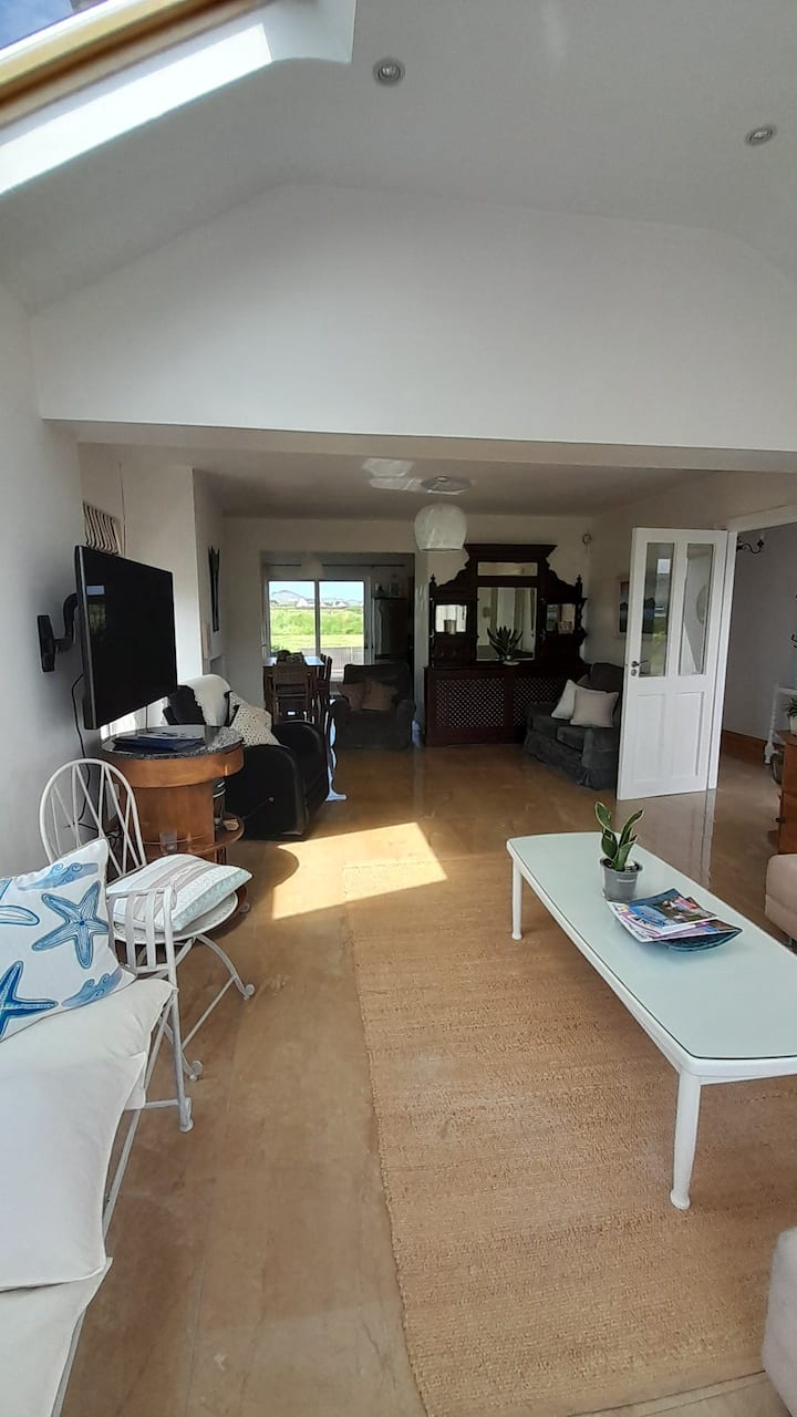 Modern, Light Filled Retreat In Rural West Kerry - Dingle Peninsula