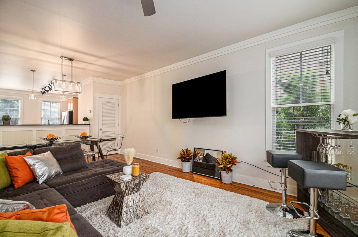 Top Airbnb: GWCC, Mercedes-Benz, Statefarm 3BD / 3.5 BA Townhome in Vine City
