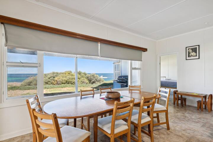 The Blue Beach House, 3 * accommodation 5 * view gallery image 3