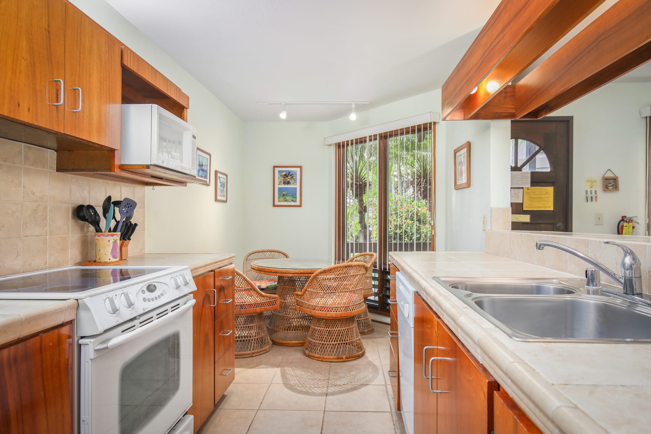 Kanaloa at Kona Fairway View 1 Bedroom 1 Bath - Photo 17
