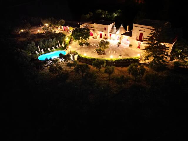 [Locorotondo] Masseria Trulli Bruni with pool gallery image 2