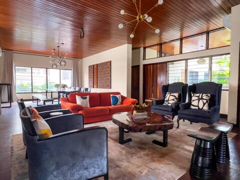 Luxury Villa w/ Breakfast + Housekeeping Included