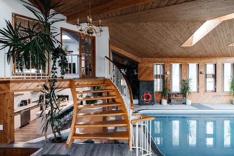 Luxury Retreat with Pool, Spa & Nature Trails