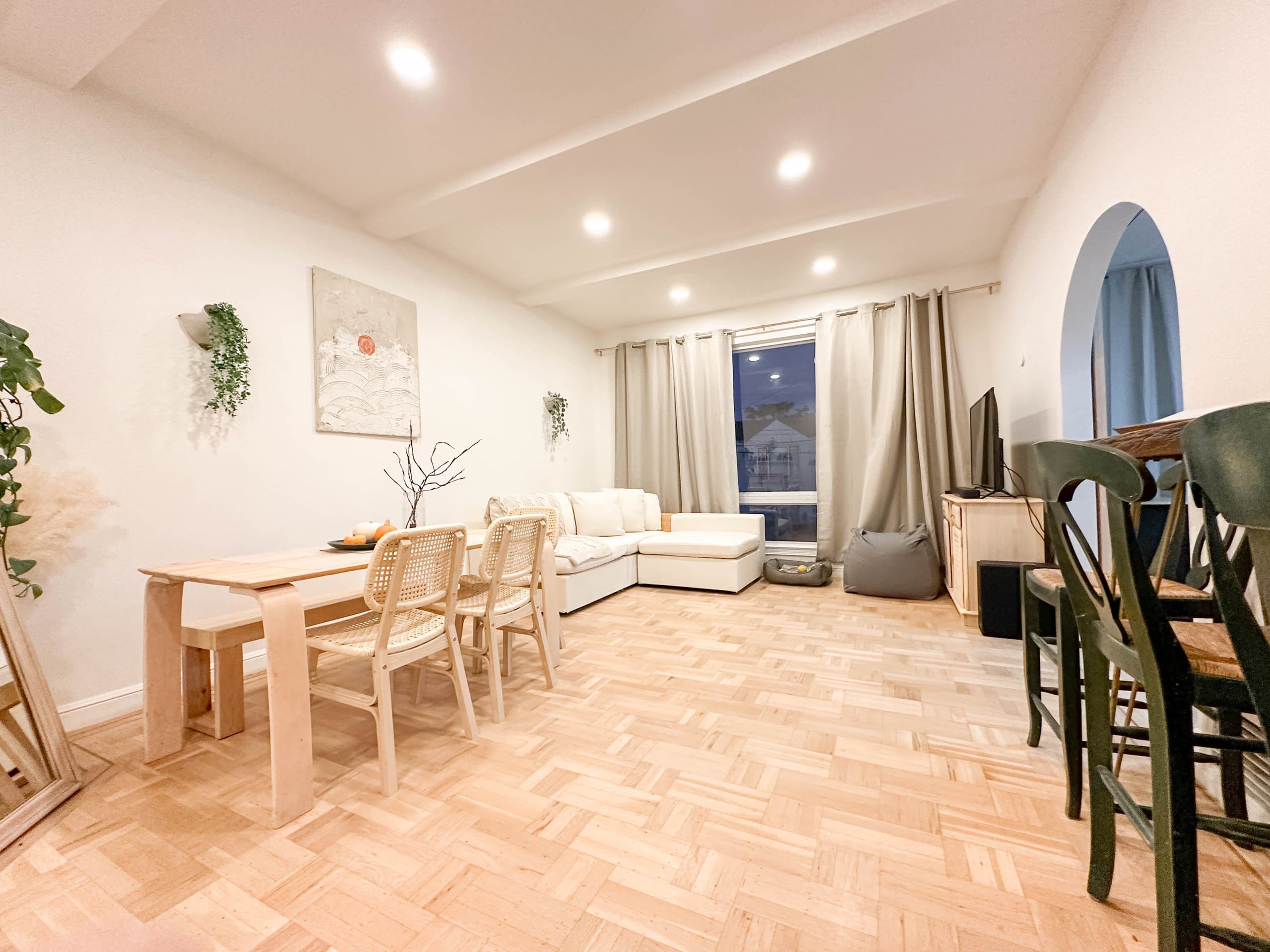 Home in San Francisco · ★4.95 · 4 bedrooms · 6 beds · 2 baths - Image 6