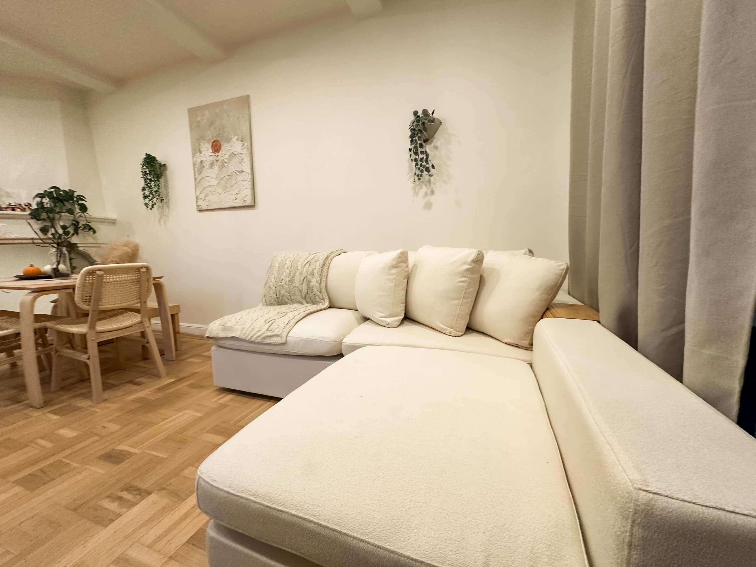 Home in San Francisco · ★4.95 · 4 bedrooms · 6 beds · 2 baths - Image 3
