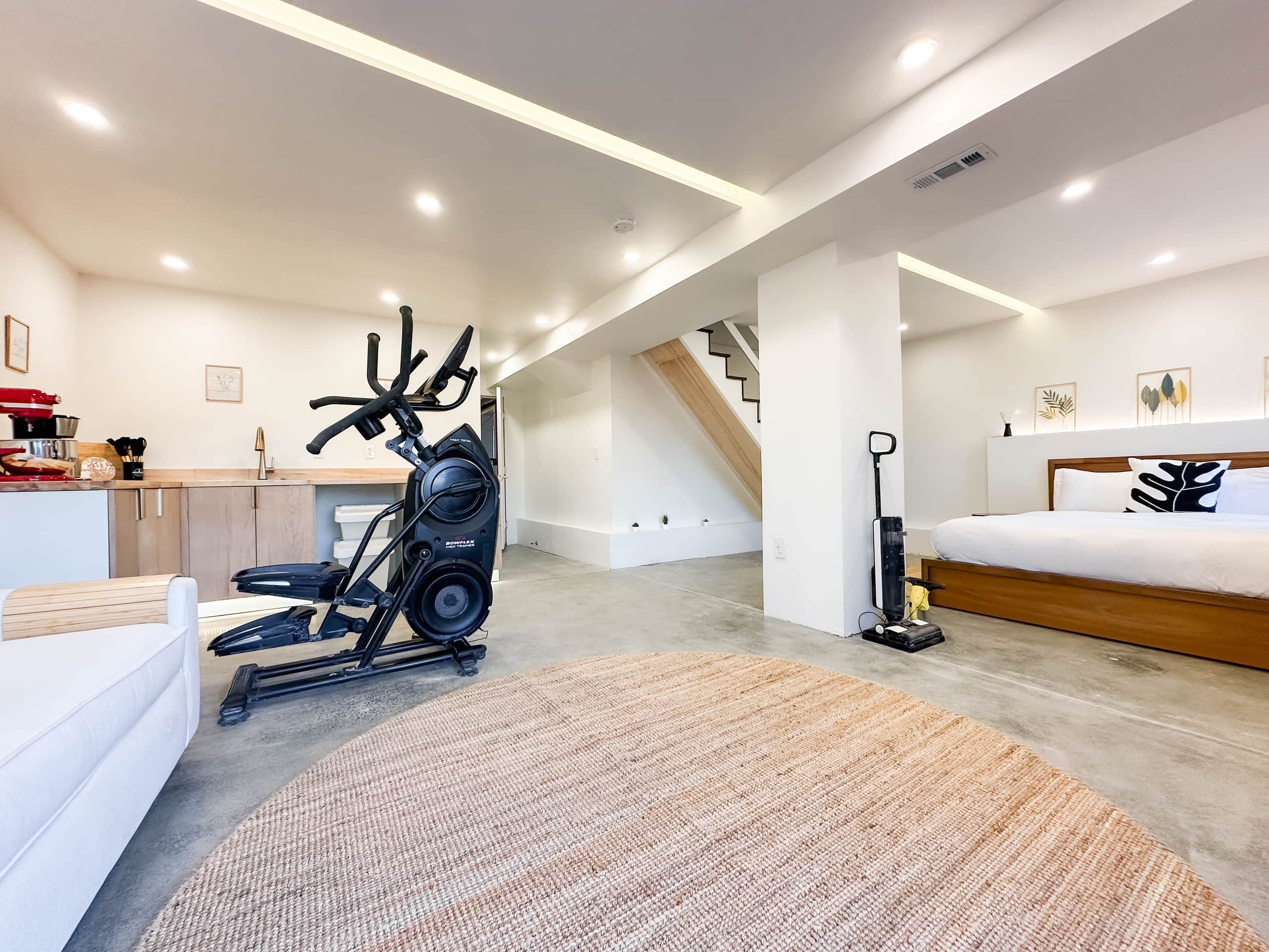 Home in San Francisco · ★4.95 · 4 bedrooms · 6 beds · 2 baths - Image 54