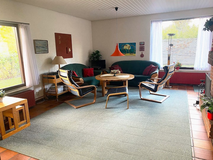 Oostkapelle: Spacious House - Zeeland