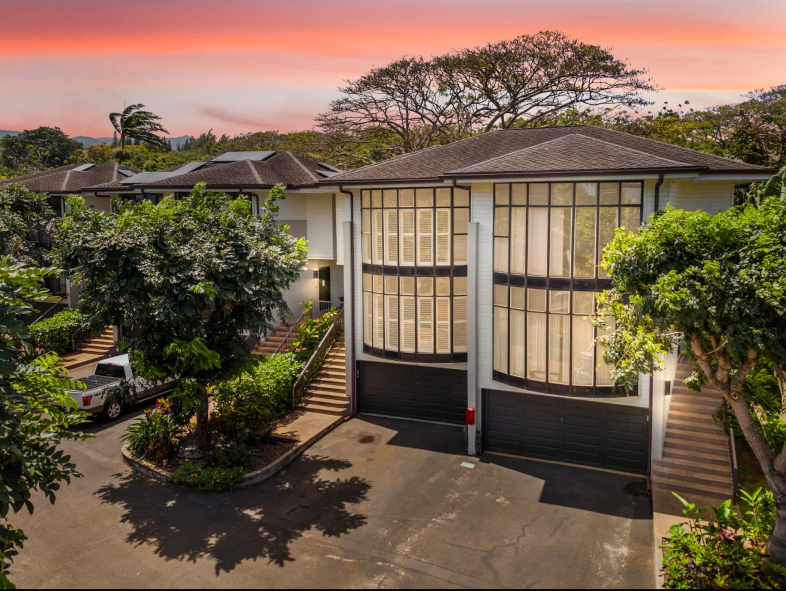 Townhouse in Lahaina · ★4.96 · 3 bedrooms · 5 beds · 2.5 private baths - Image 1